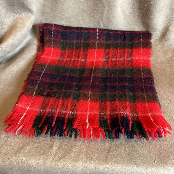 Vintage The Cashmere Touch Red Plaid Fringed Scarf 100% Acrylic Made in Japan - Picture 4 of 8